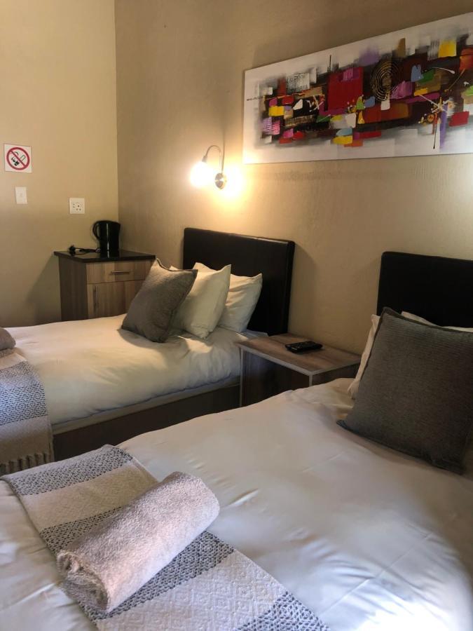 Jock Of The Bushveld Hotel Barberton Buitenkant foto